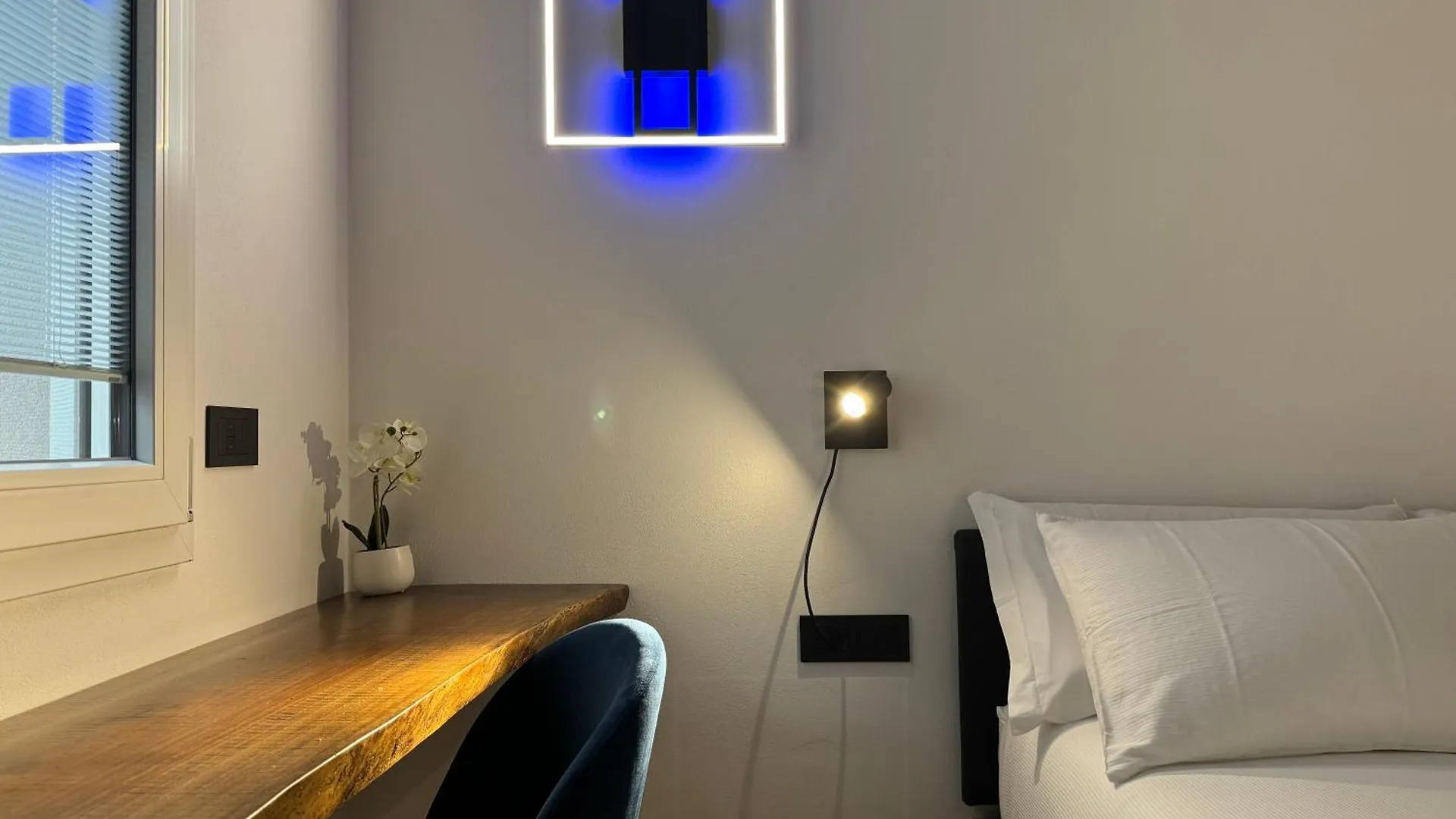 Guest house Adisartur Elegant B&B Orzinuovi Italy