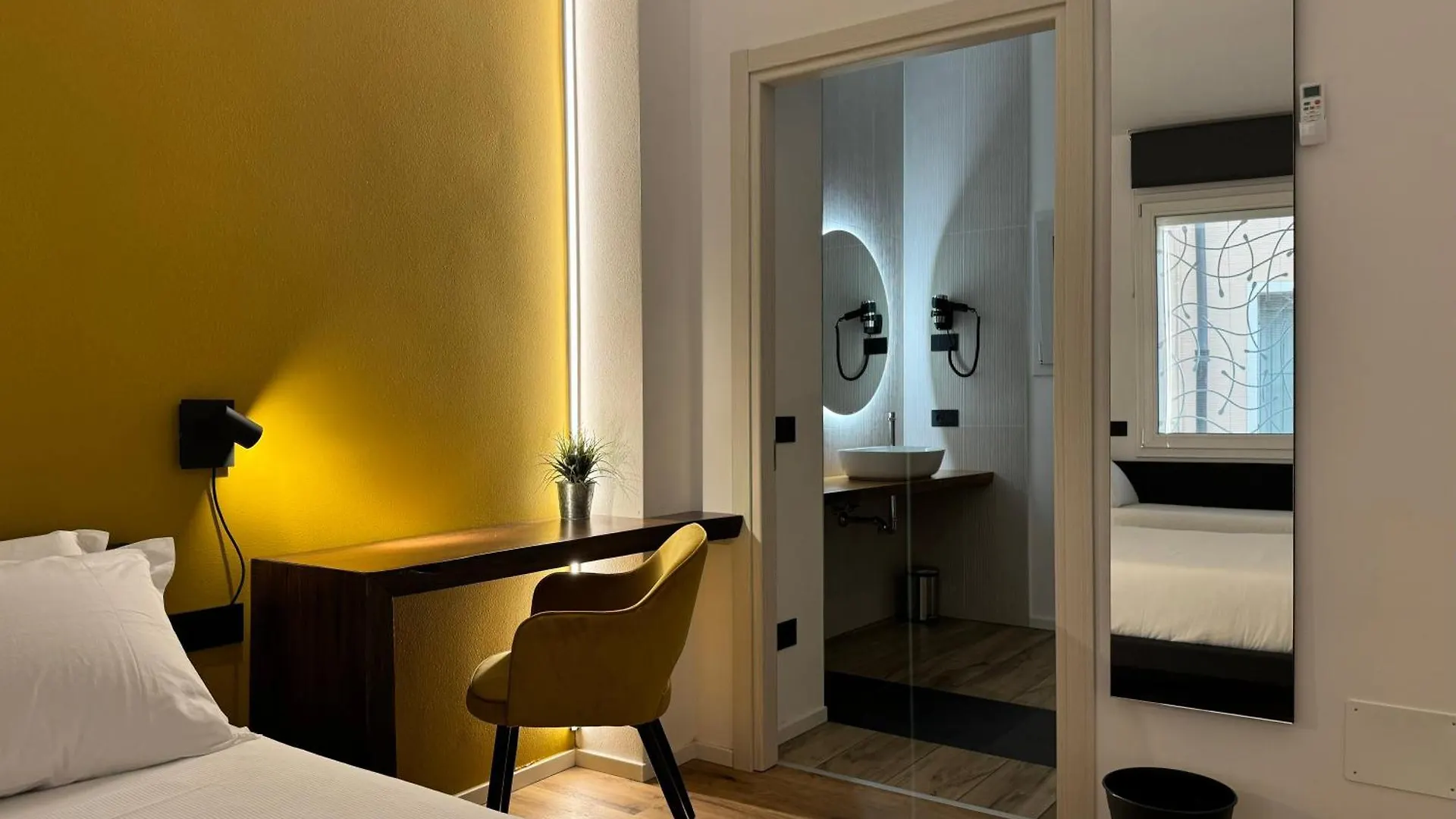 Adisartur Elegant B&B Orzinuovi Italy